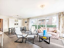 Parnasse With a Central Location