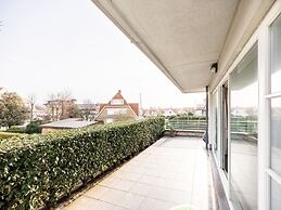 Parnasse With a Central Location