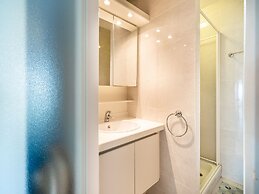 Parnasse With a Central Location