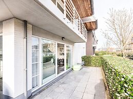 Parnasse With a Central Location