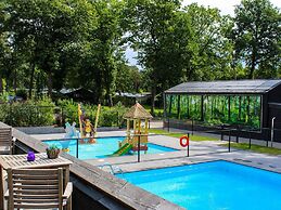 Bunglow for Four Person With Shared Pool