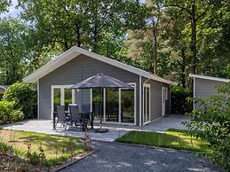 Bunglow for Four Person With Shared Pool