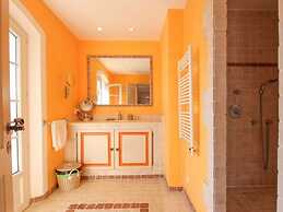 Vibrant Holiday Home With Private Pool