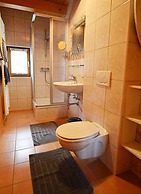 Lovely Apartment in Sautens