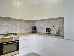 Nicely Decorated Apartment With Private Pool