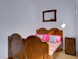 Nicely Decorated Apartment With Private Pool