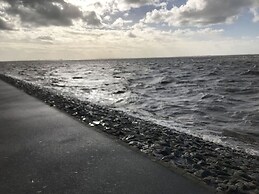 Luetje Huuske Modern Retreat