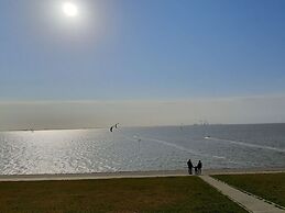 Luetje Huuske Modern Retreat