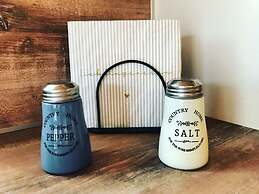 Luetje Huuske Modern Retreat