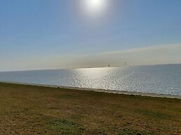 Luetje Huuske Modern Retreat