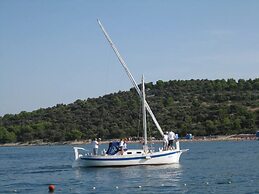 Apartments Paula - One Bedroom Apartment With Terrace 2