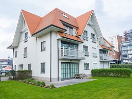 Apartment With Sunny Terrace