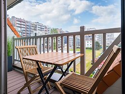 Apartment With Sunny Terrace