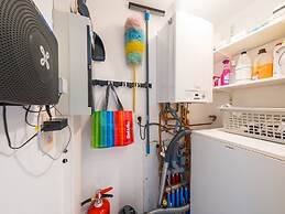 Apartment With Sunny Terrace