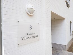 Apartment With Sunny Terrace