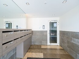 Apartment With Sunny Terrace