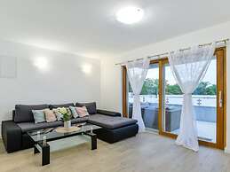 New Villa With Pool and Roof Terrace