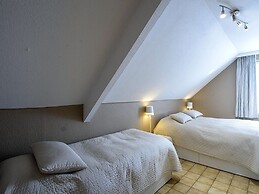 Manderley 0301 Very Well Located