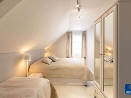 Manderley 0301 Very Well Located