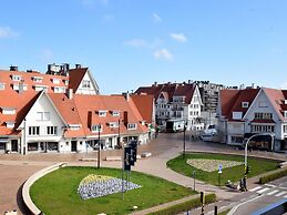 Manderley 0301 Very Well Located