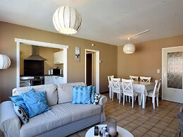 Manderley 0301 Very Well Located