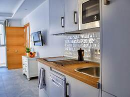 Cosy Apartment With Balcony