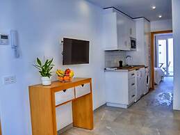 Cosy Apartment With Balcony