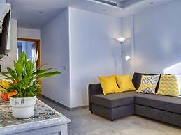 Cosy Apartment With Balcony