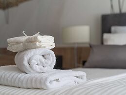 Apartments Villa Royale - Luxury One Bedroom Apartment With Terrace