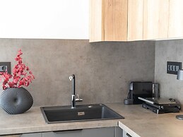 Apartments Villa Royale - Luxury One Bedroom Apartment With Terrace