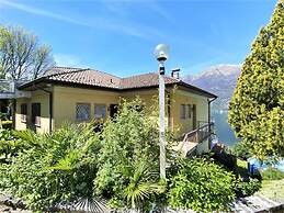 Apartment by Lake Maggiore With Mountain Views