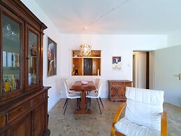 Apartment by Lake Maggiore With Mountain Views