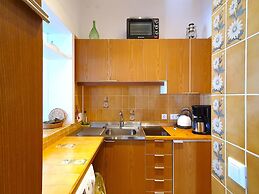 Apartment by Lake Maggiore With Mountain Views