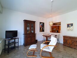 Apartment by Lake Maggiore With Mountain Views