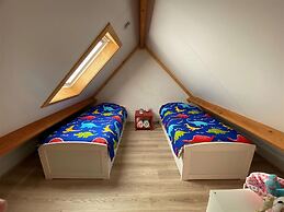 Beautiful Polder House Near Koksijde