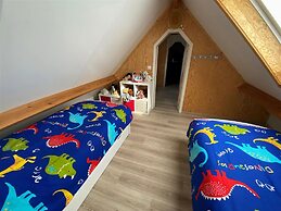 Beautiful Polder House Near Koksijde