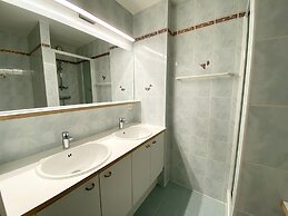 Apartment in Nieuwpoort With Terrace