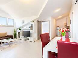 La Riva 1 Comfortable Holiday Residence