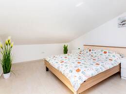 La Riva 1 Comfortable Holiday Residence