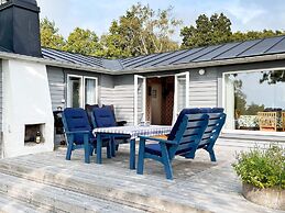 6 Person Holiday Home in Sturko-by Traum