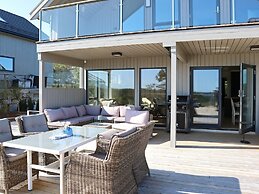9 Person Holiday Home in Sondeled-by Traum