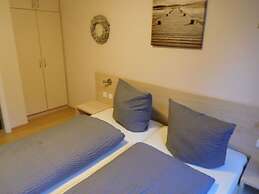 Holiday Apartment Surfers