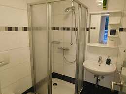 Holiday Apartment Surfers