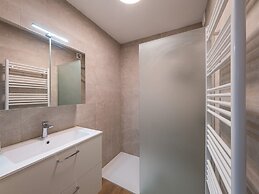 Apartment on the 5th Floor for Family