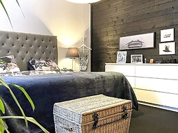 2 Person Holiday Home in Aby-by Traum