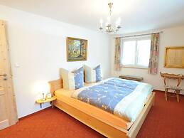 Haus Steiner Modern Retreat