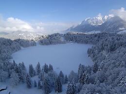 Haus Steiner Modern Retreat