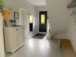 Diekkier Modern Retreat
