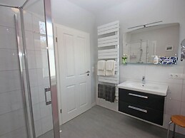 Diekkier Modern Retreat