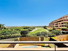 Belvilla by OYO Pelacanos Beach